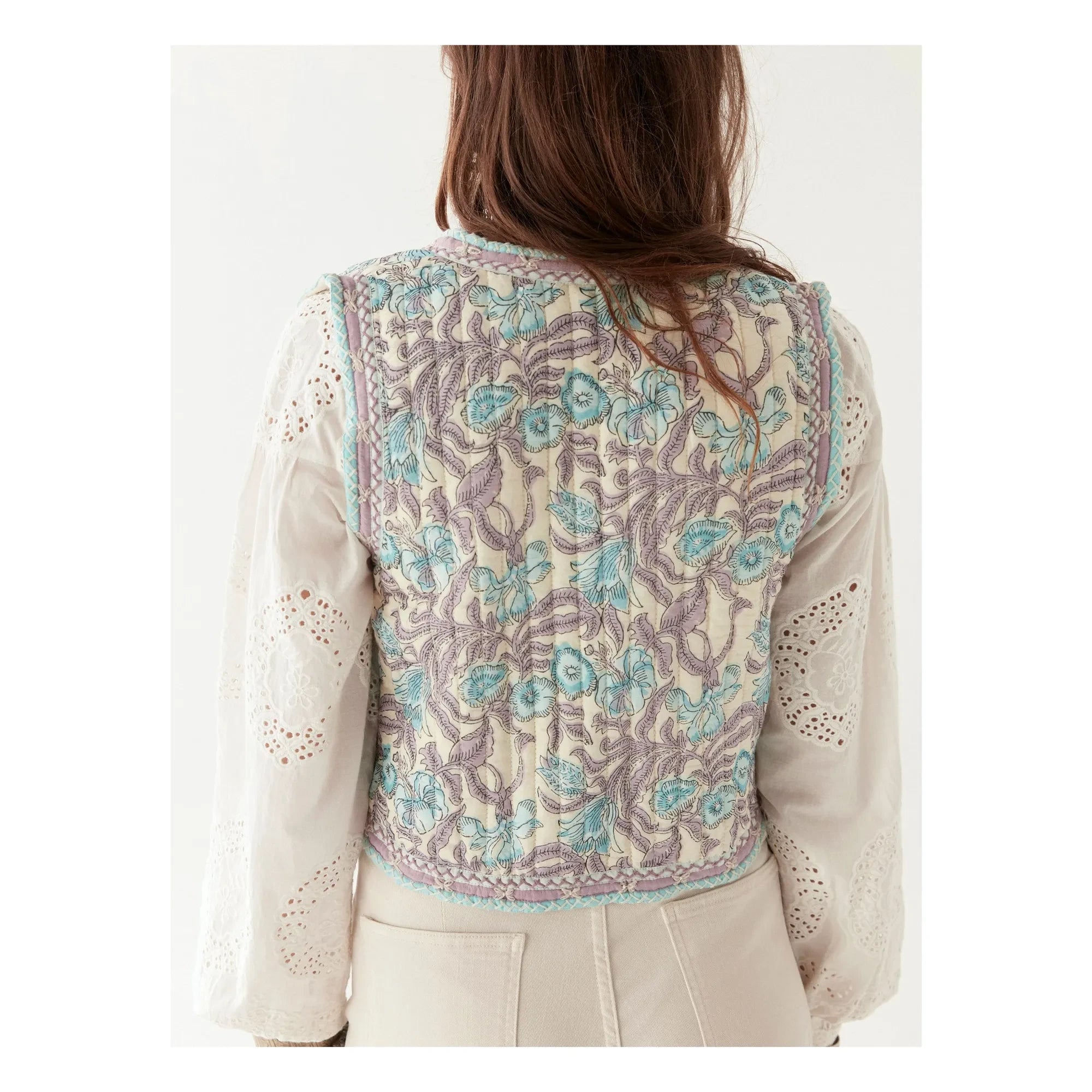 Maison Hotel - Purple Paradise Karina ärmellose Strickjacke | Hellblau