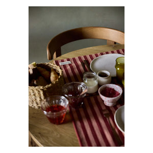 Gabrielle Paris - Garance gestreifter Tischset | Rot