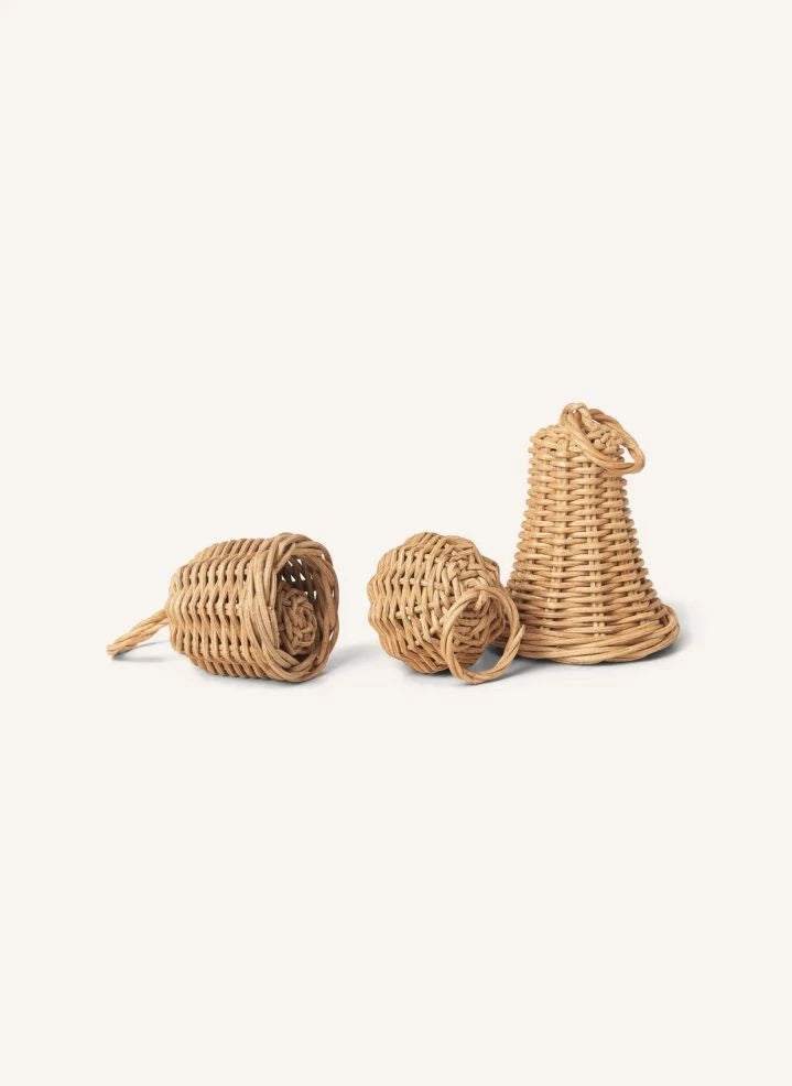 Ferm Living - Geflochtene Rattan-Weihnachtsschmuckglocken - 3er Set