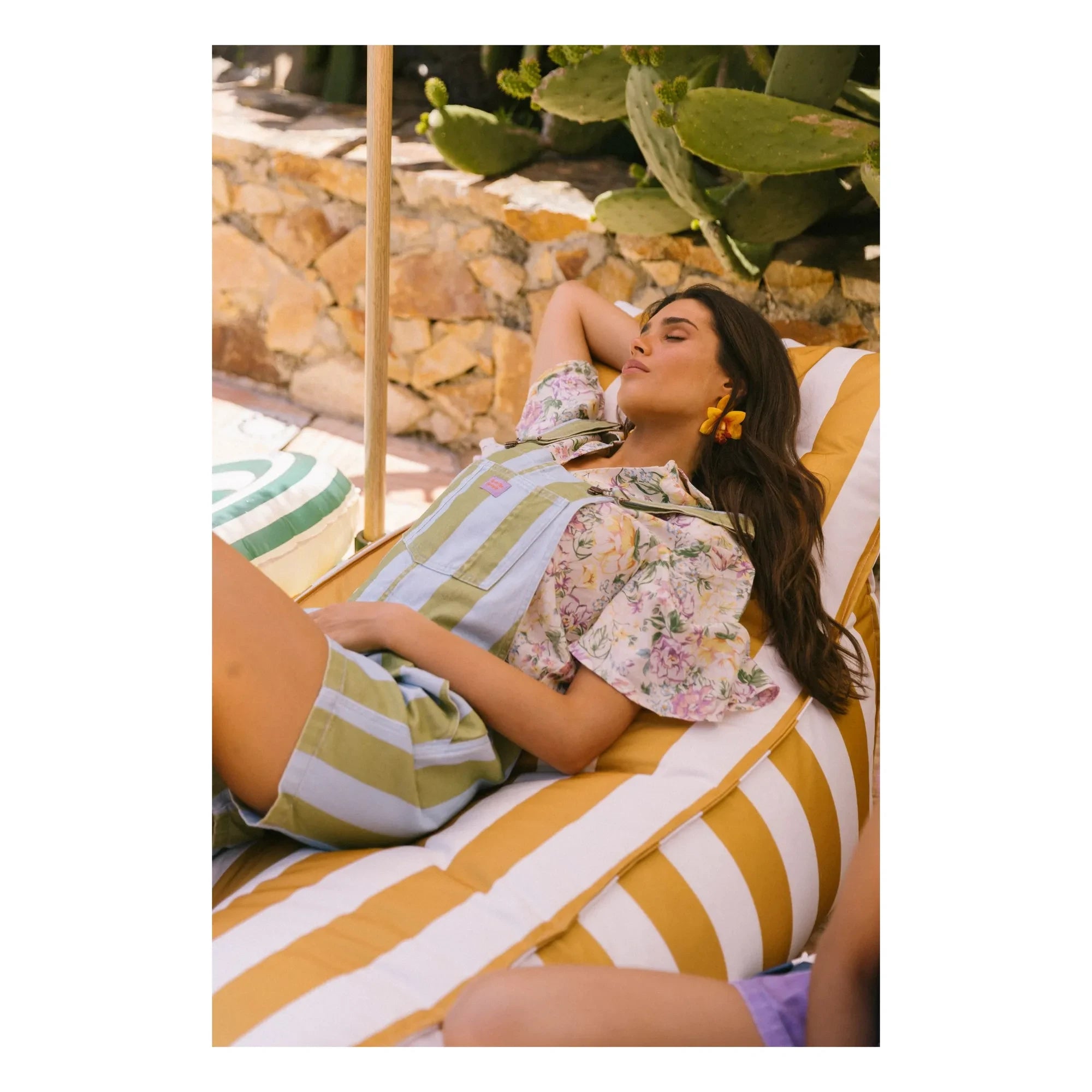 Favorite People - Ravioli Gestreifte Kurze Latzhosen - Damen Kollektion | Olive
