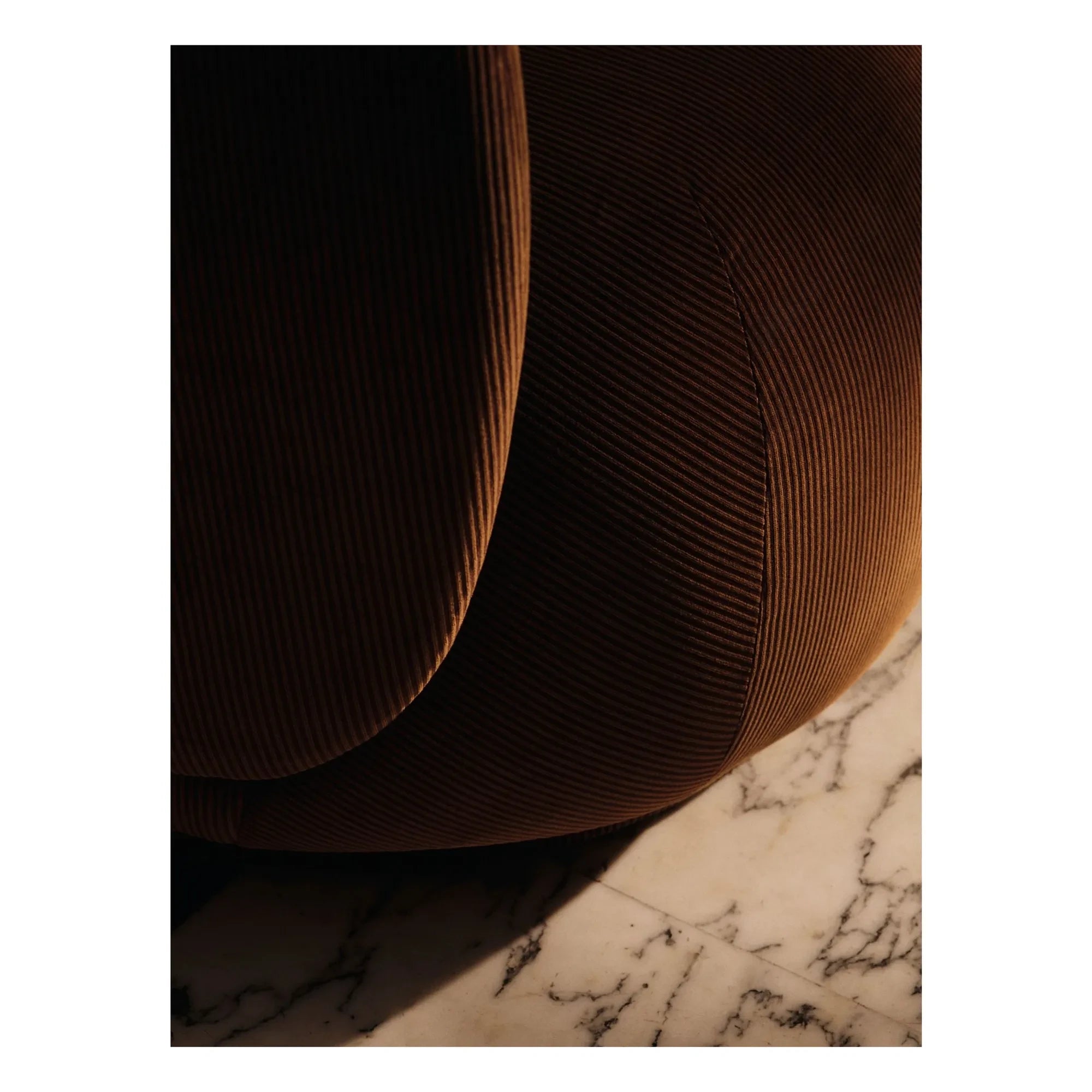 Ferm Living - Rico Samt-Sessel | Rost