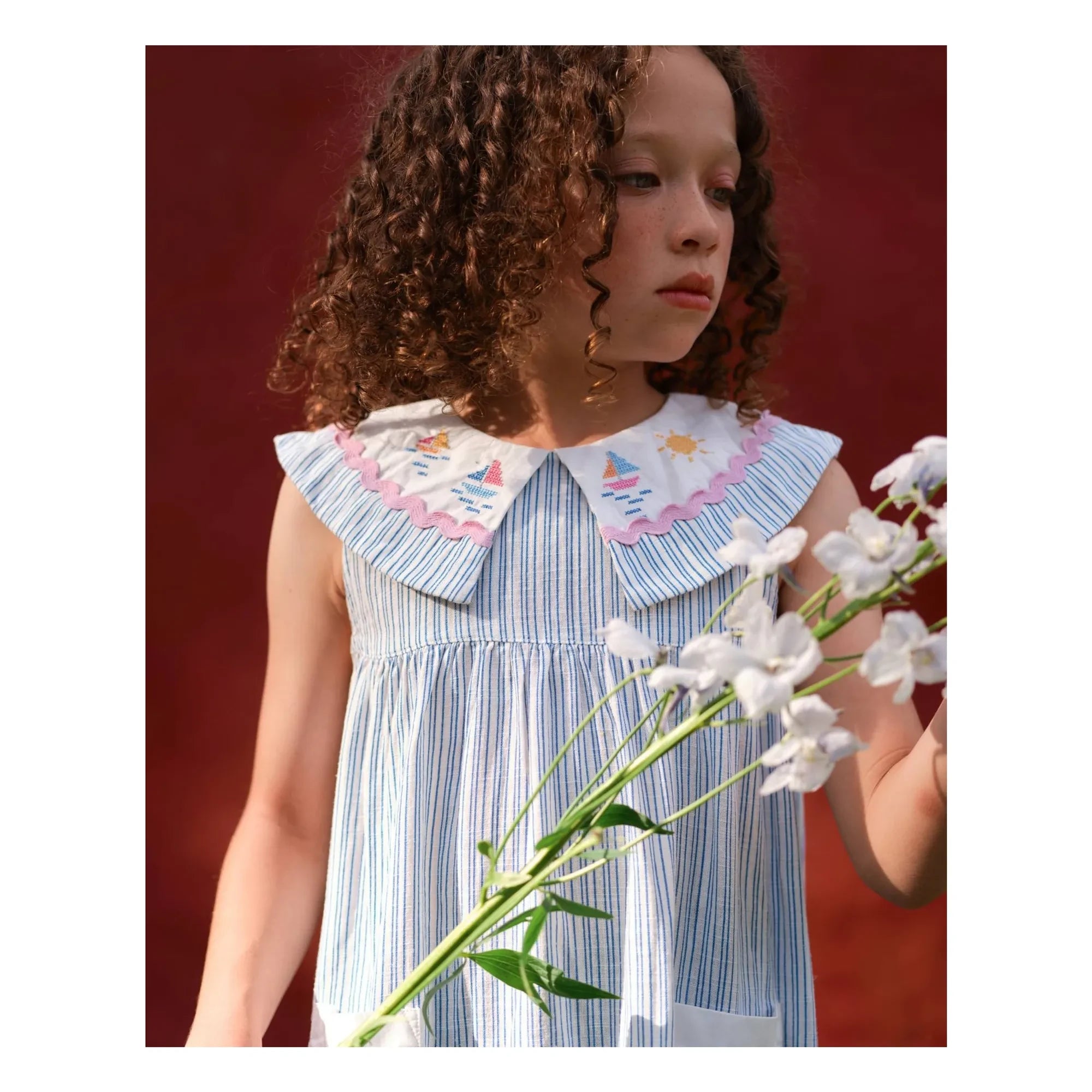 Goldie + Ace – Gestreiftes Matrosenkleid | Blau