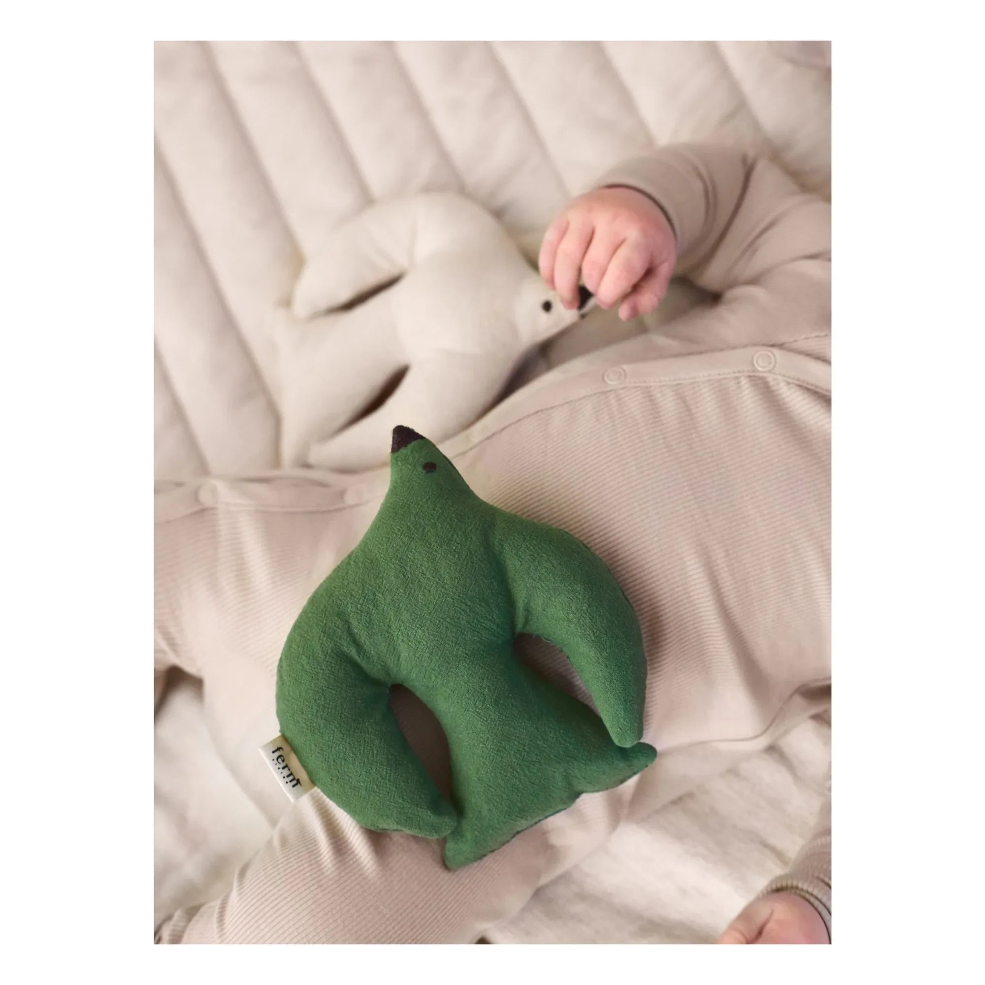 Ferm Living Kids - Swif Bird Kuscheltier | Grün