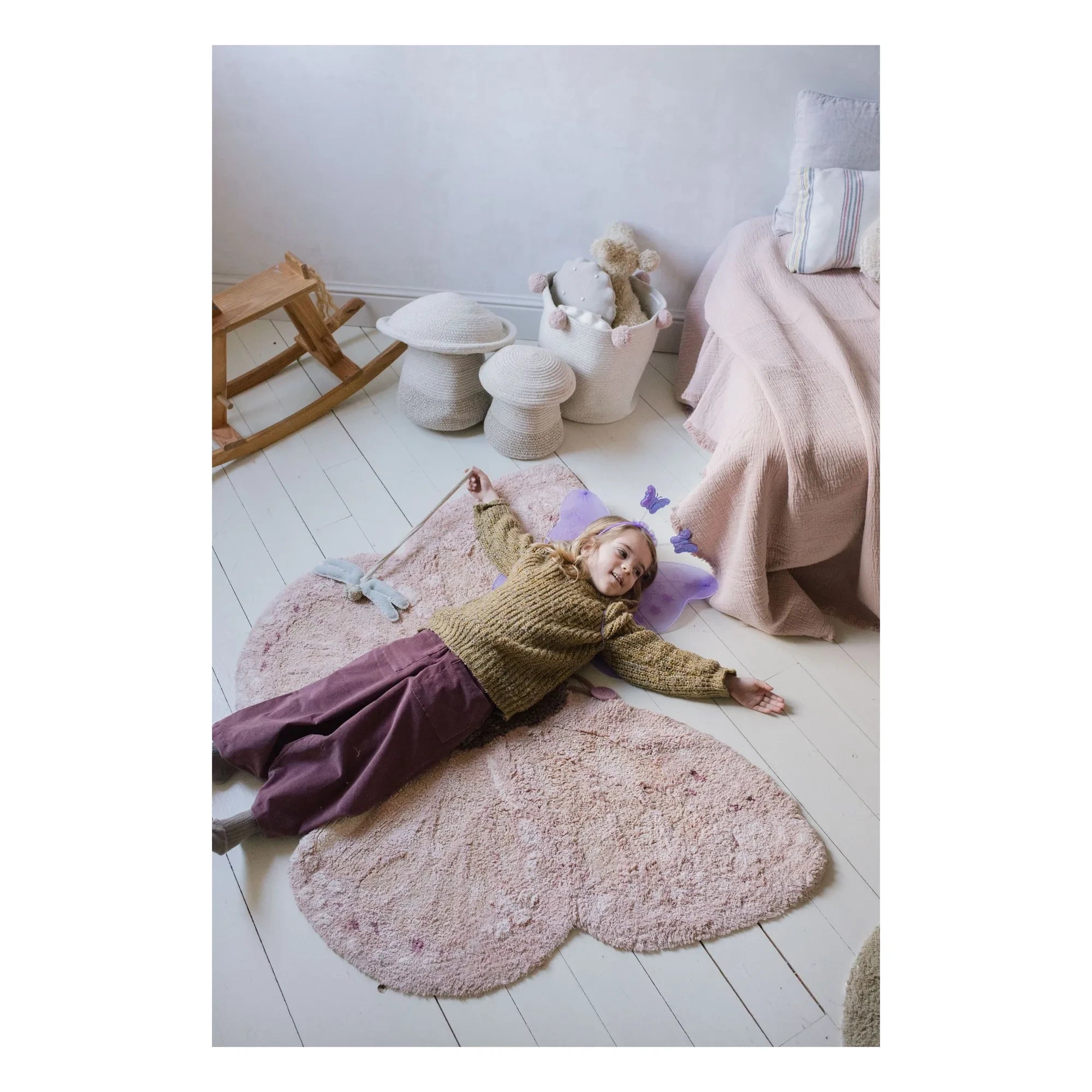 Lorena Canals - Schmetterling Teppich | Rosa