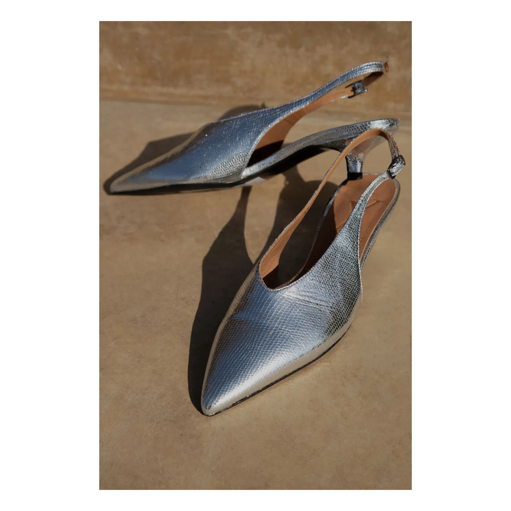 Lachoix - Metallic-Absatzschuh mit offener Ferse | Silber