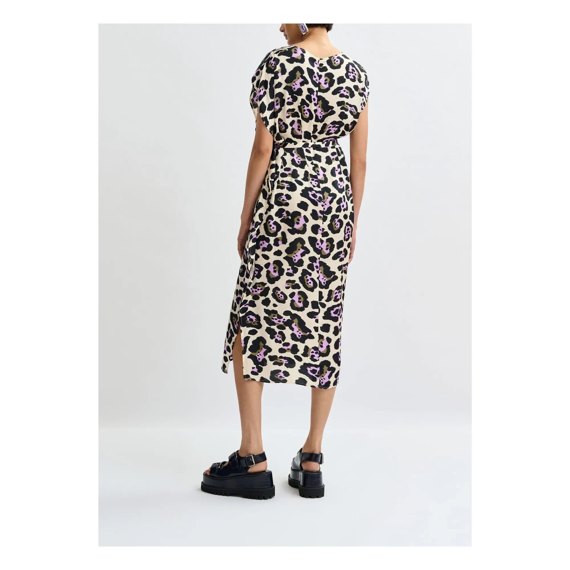 Essentiel Antwerp - Asymmetrisches Kleid Jaliyah | Creme