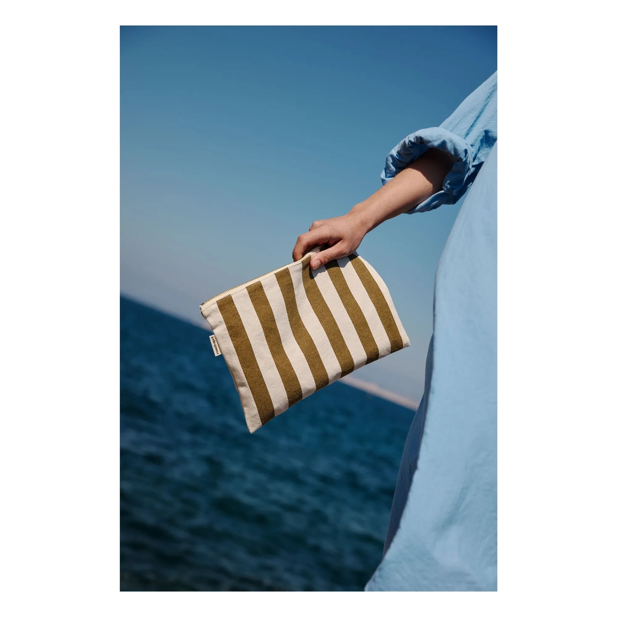 Rose in April - Lili gestreifte Clutch | Olivgrün