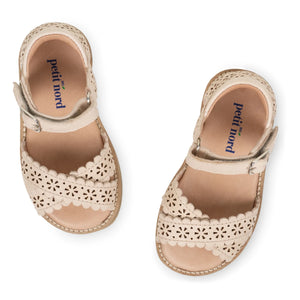 Petit Nord - Gekreuzte Sandalen mit Blumenmuster | Creme