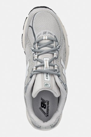 New Balance 740 spor ayakkabı