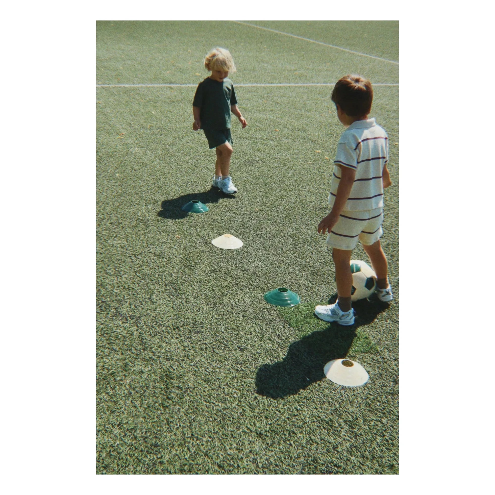Konges Sløjd - Famo Tennis Bio-Baumwoll-T-Shirt und Shorts Set | Dunkelgrün