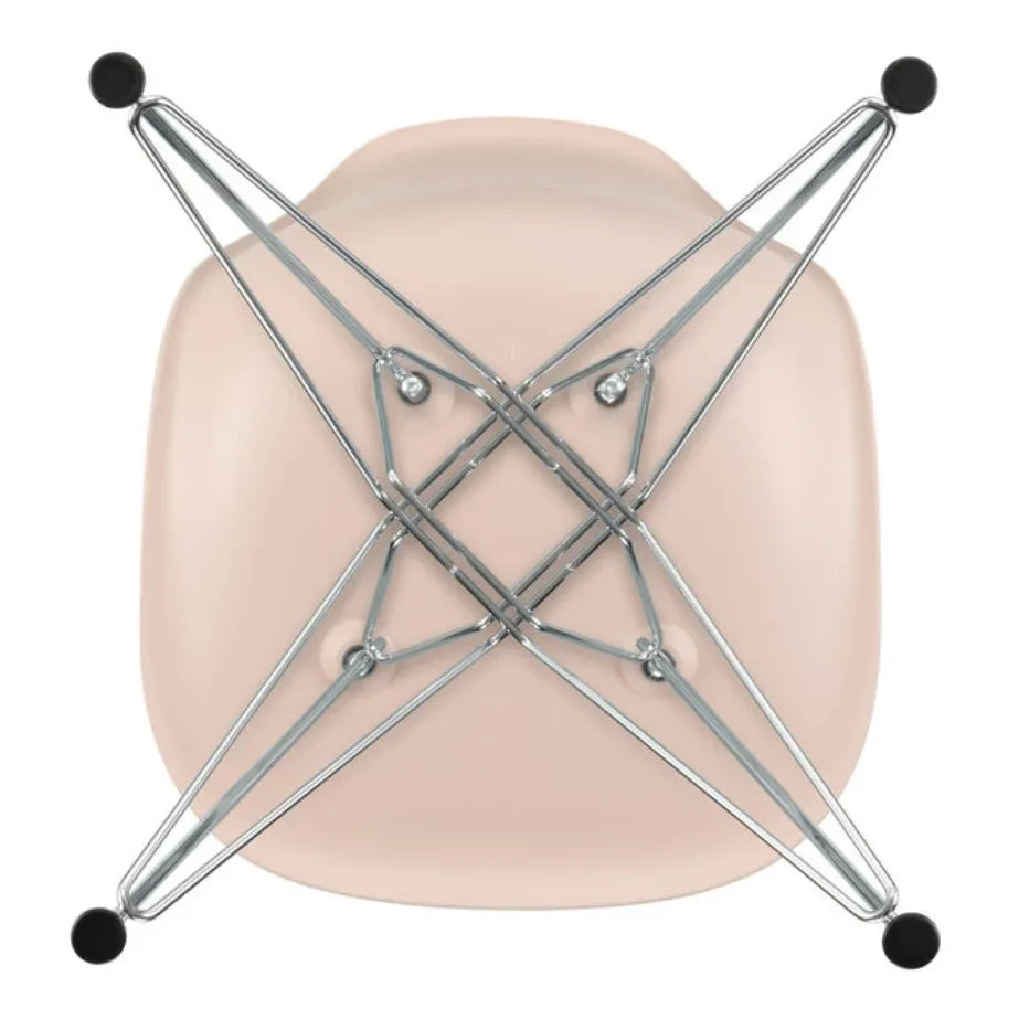 Vitra - DSR Kunststoffstuhl - Chromgestell - Charles & Ray Eames | Hellrosa