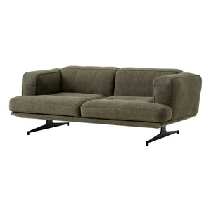 & Tradition - Inland AV22 2-Sitzer Sofa, Schwarzer Sockel | Khaki