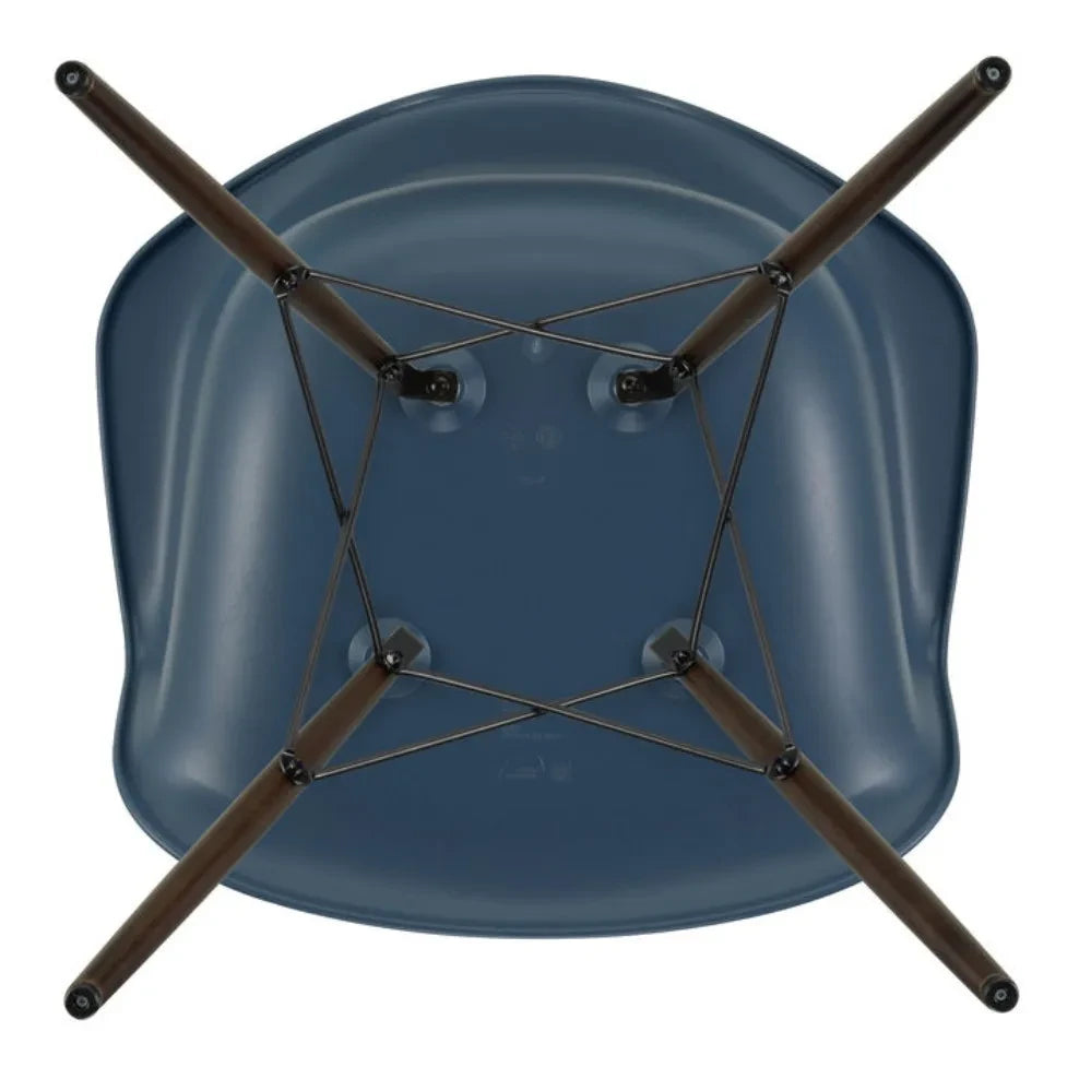Vitra - DAW Stuhl - Ahornuntergestell - Charles &amp; Ray Eames | Marineblau
