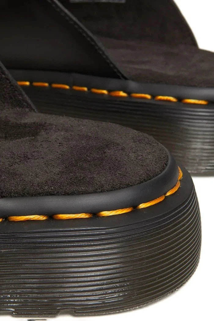 Dr. Martens deri Josef terlik
