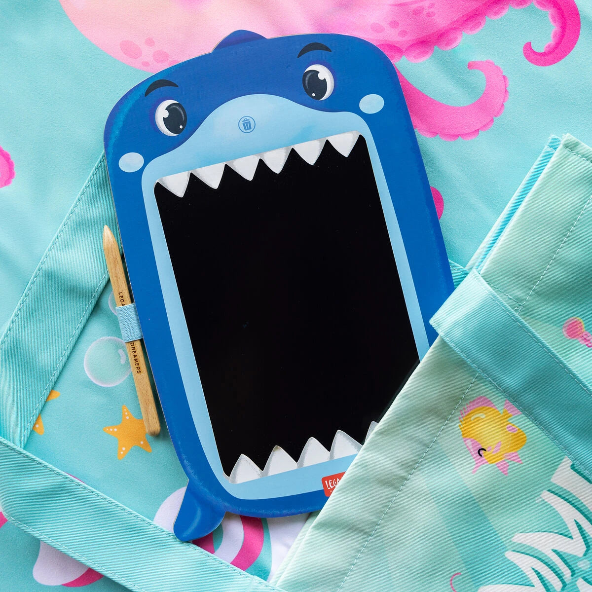 Legami - Shark Tragbarer LCD-Zeichentafel aus Karton - Magic Sketch Board