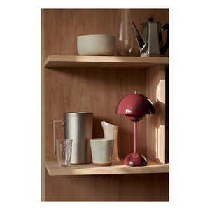 & Tradition - VP3 Flowerpot Tischleuchte - Verner Panton, 1969 | Pflaume