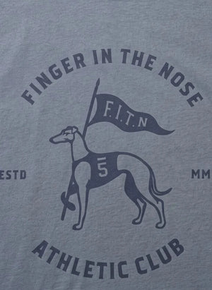 Finger in der Nase - King Athletic Club Ökologisches Baumwoll T-Shirt | Grau Blau
