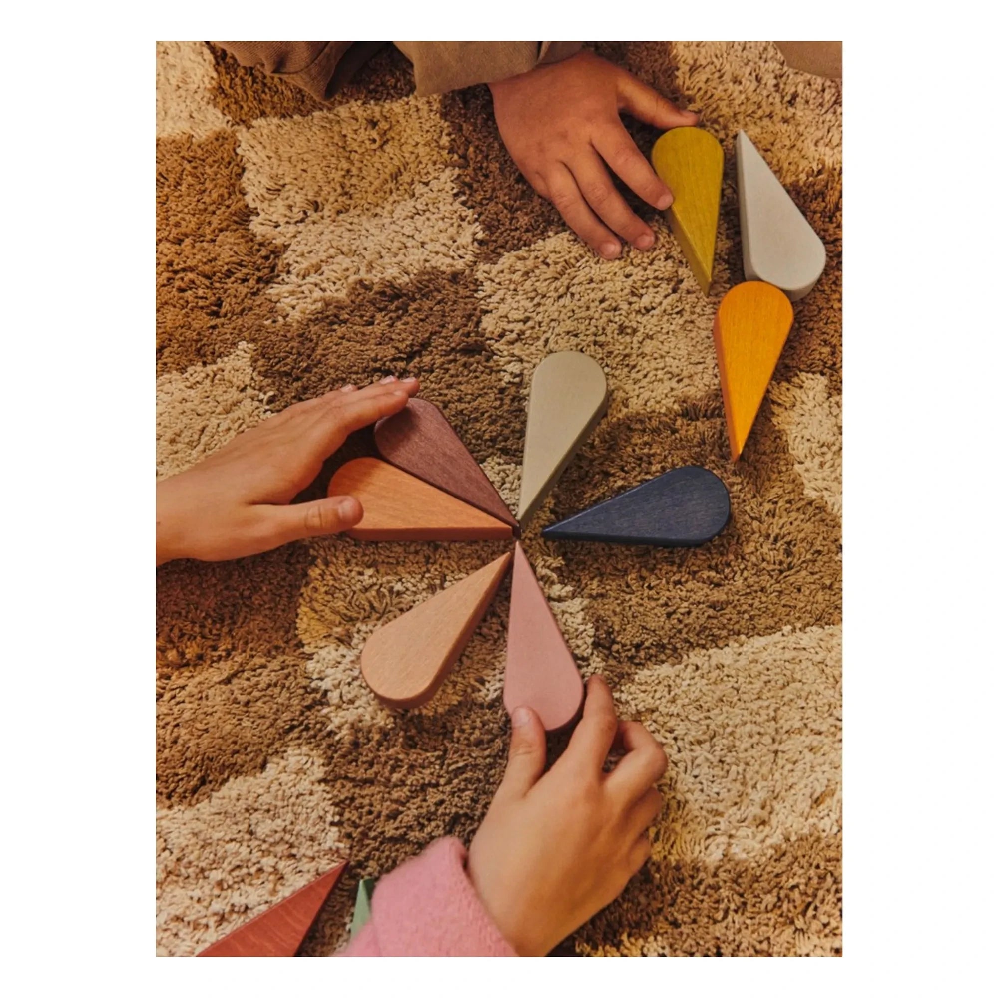 Ferm Living Kids - Mara Teppiche | Braun
