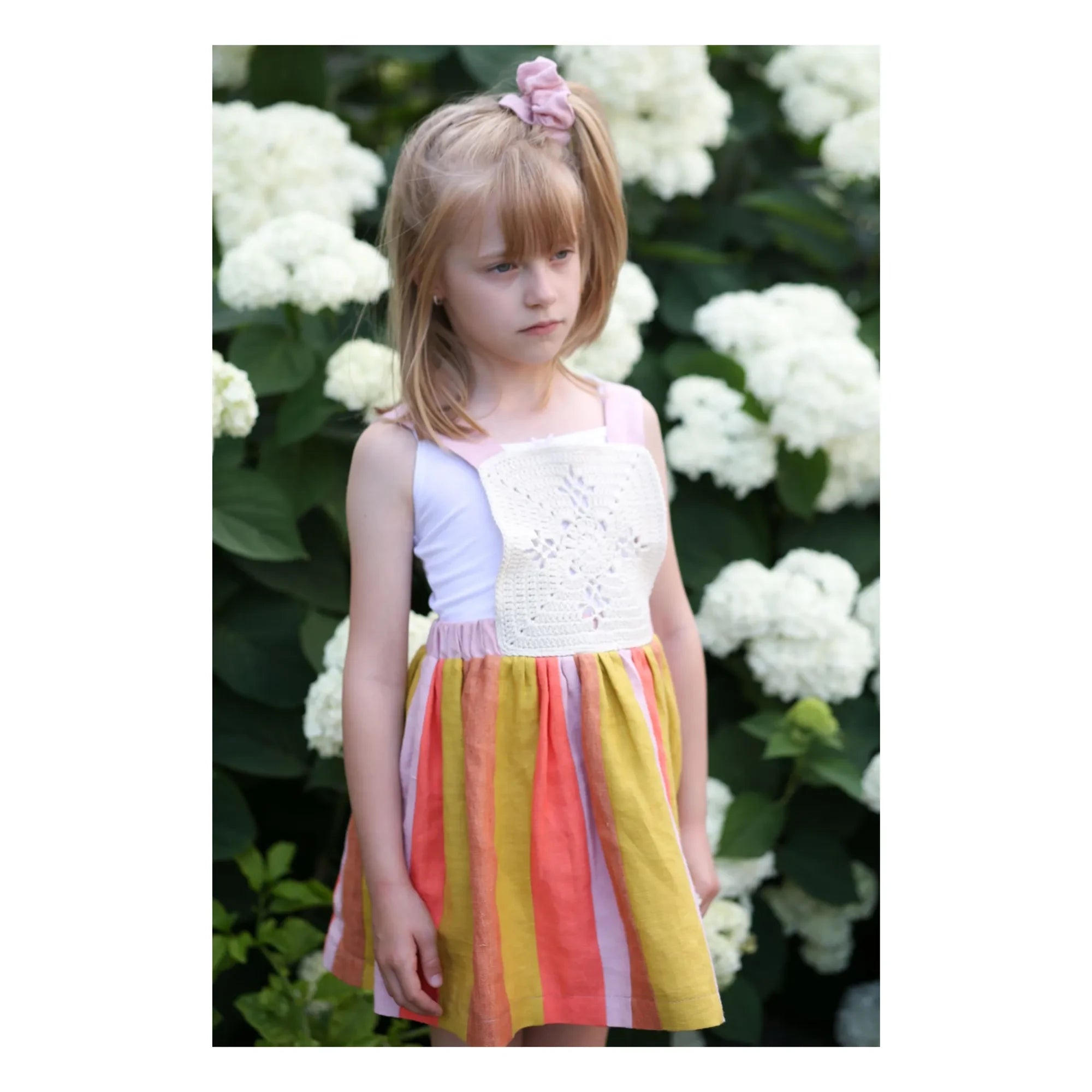 Kalinka – Santana Leinen-Schürzenkleid | Rosa