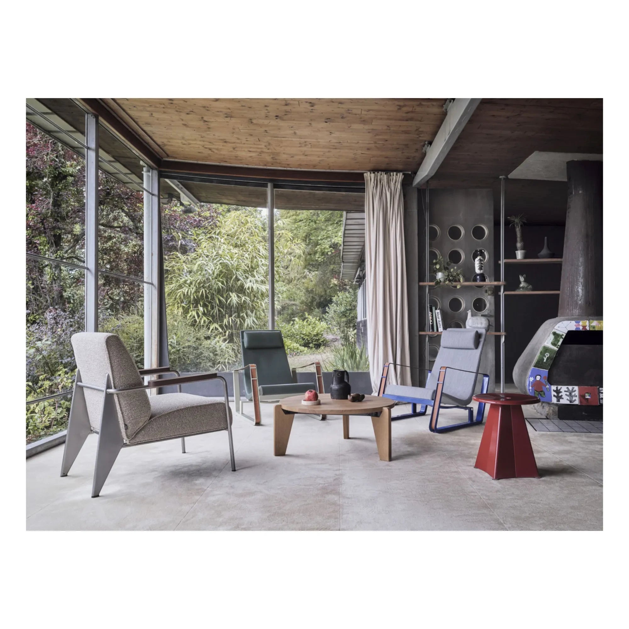 Vitra - Jean Prouvé Metallhocker | Bordeaux