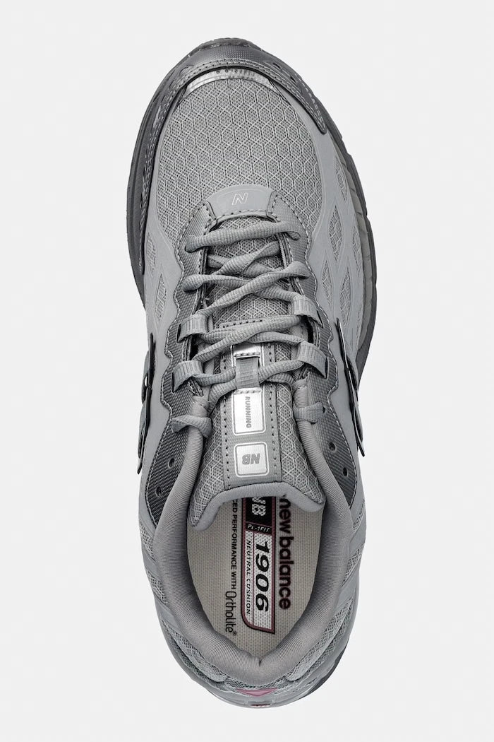 New Balance 1906 Sneakers