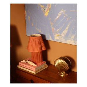 Doing Goods - Myra Lampe | Bronze