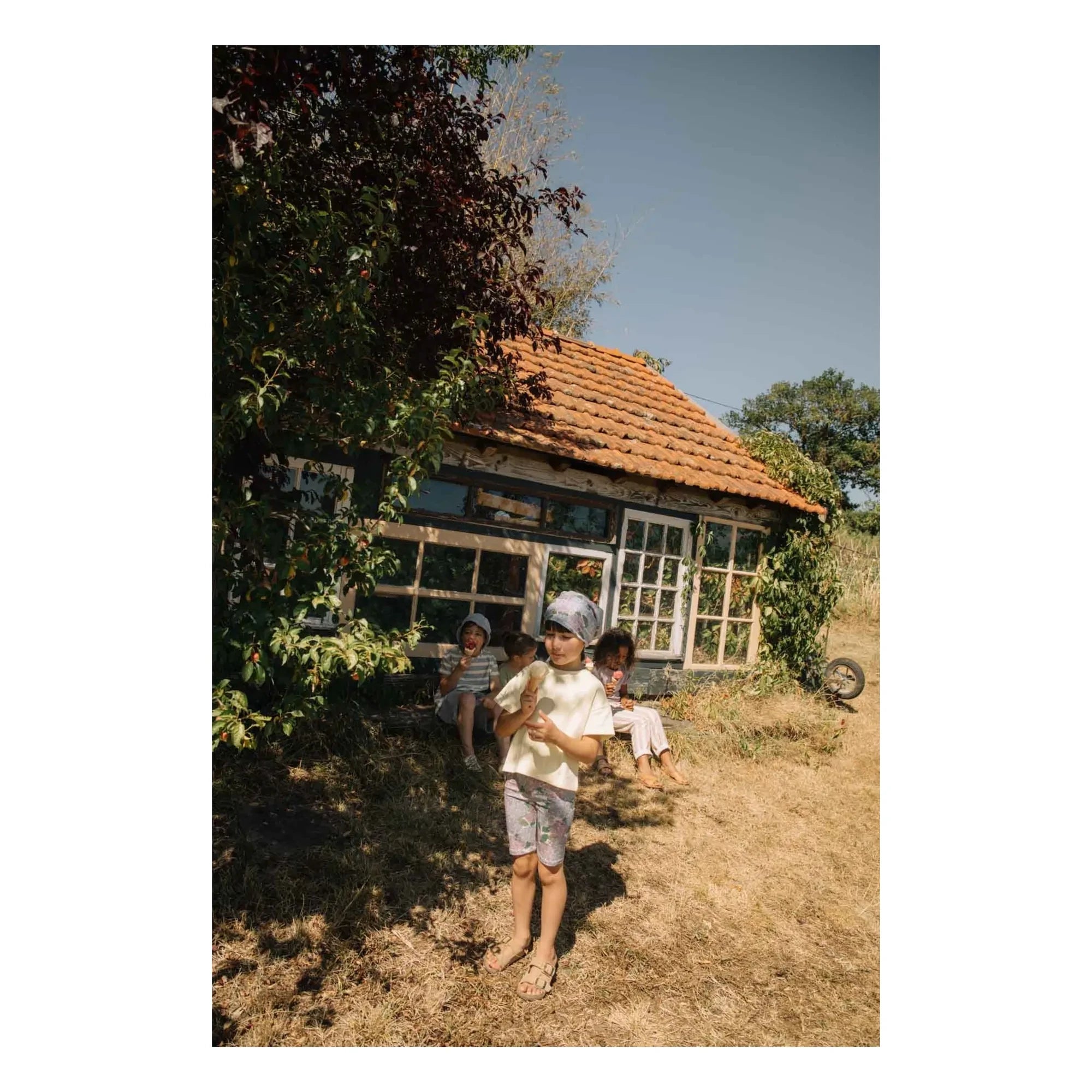 Studio Bohème - Radfahrerin Jeannie Flowers Bio-Baumwolle | Lila