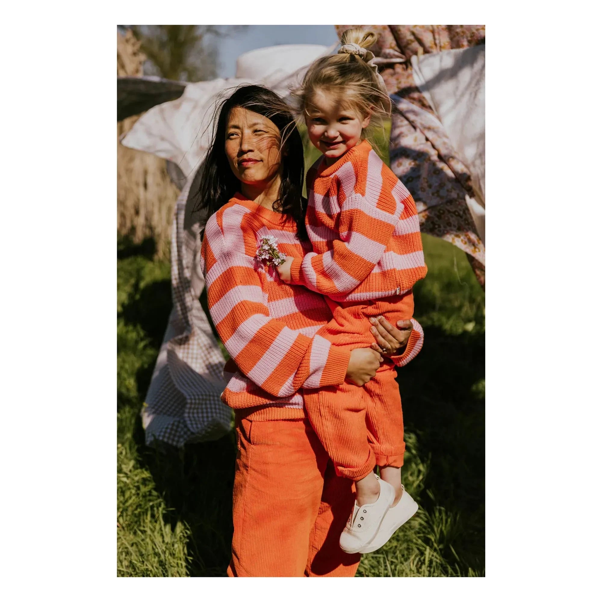 Yuki – Gestreifter Pullover aus Bio-Baumwolle | Orange