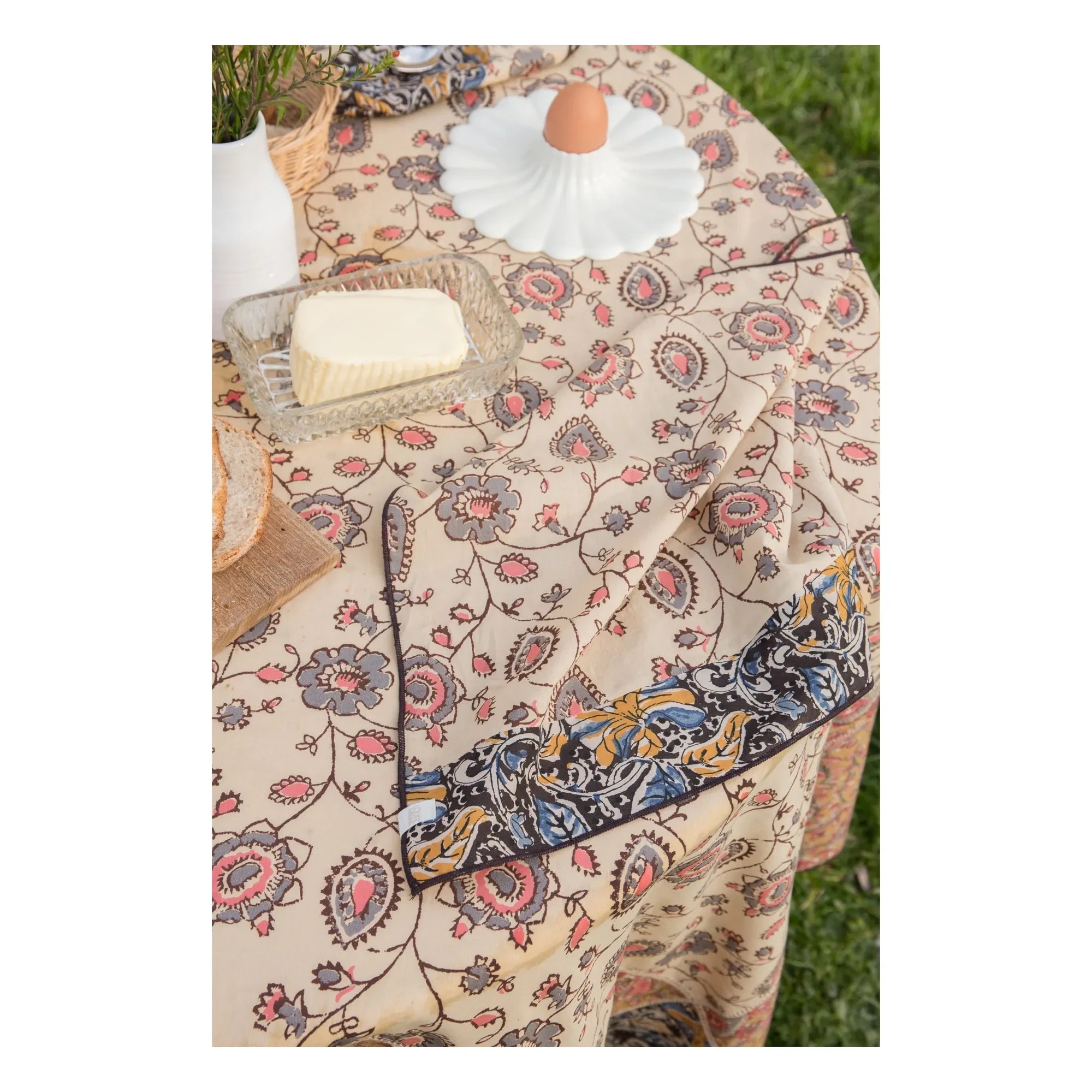 Louise Misha - Bio-Baumwolle Carla Tischdecke | Creme