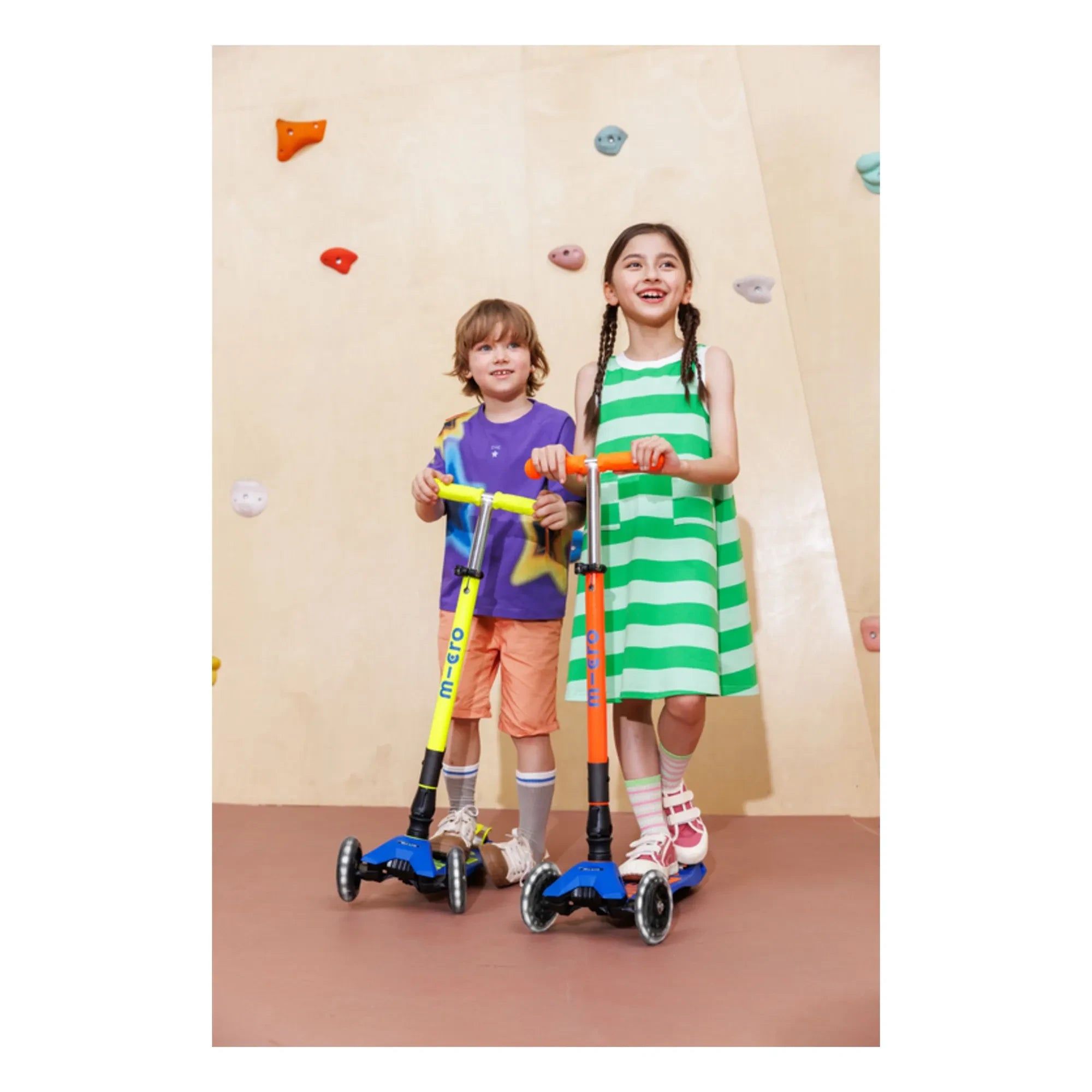 Micro - Maxi Klappbarer Neon LED Scooter | Orange