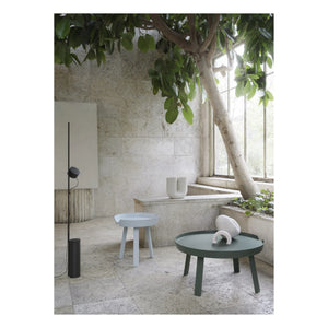 Muuto - Around Couchtisch | Hellblau