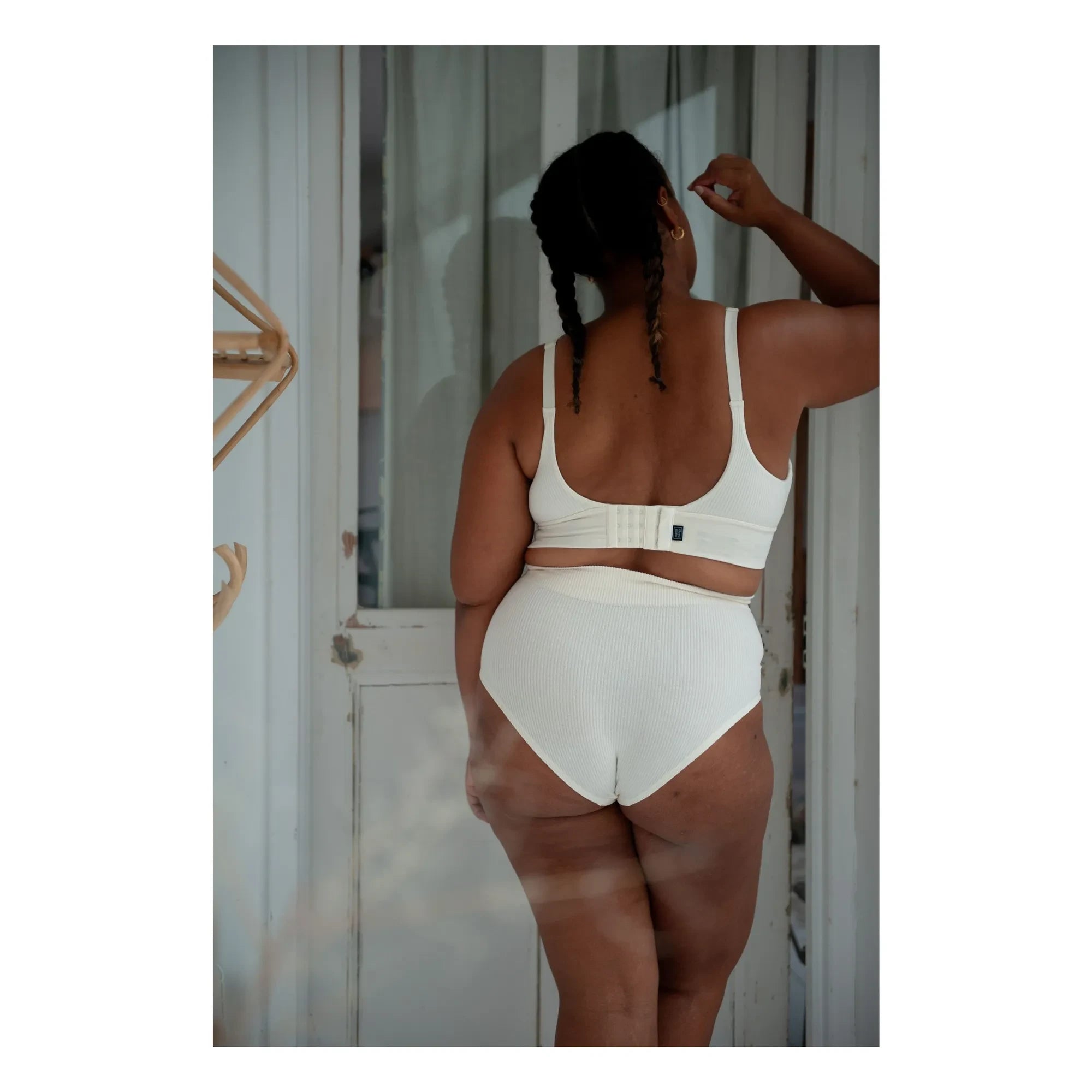 Mama Hangs - High-Waist Slip für den täglichen Gebrauch | Ecru