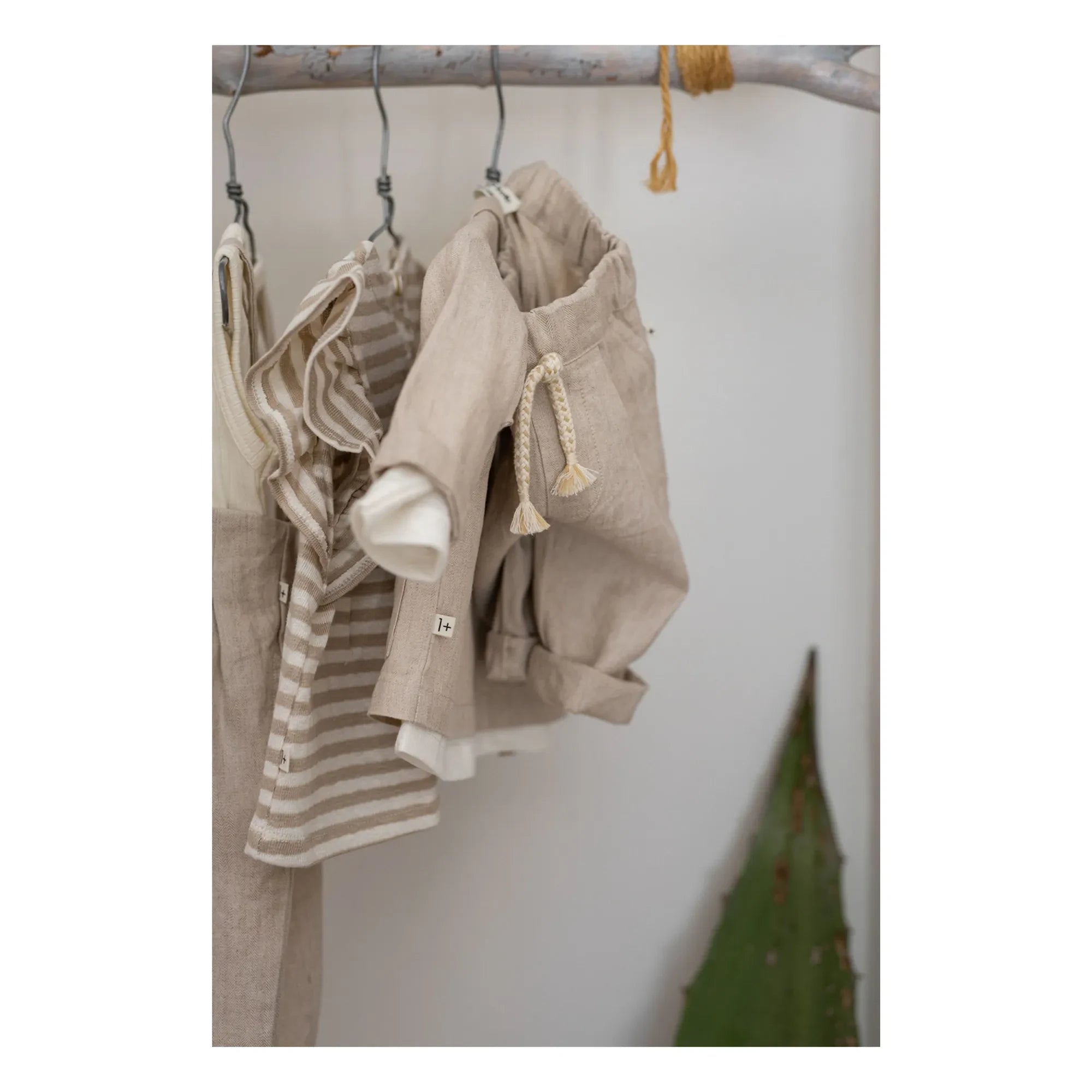 1+ in the family - Castell Leinenhose | Beige