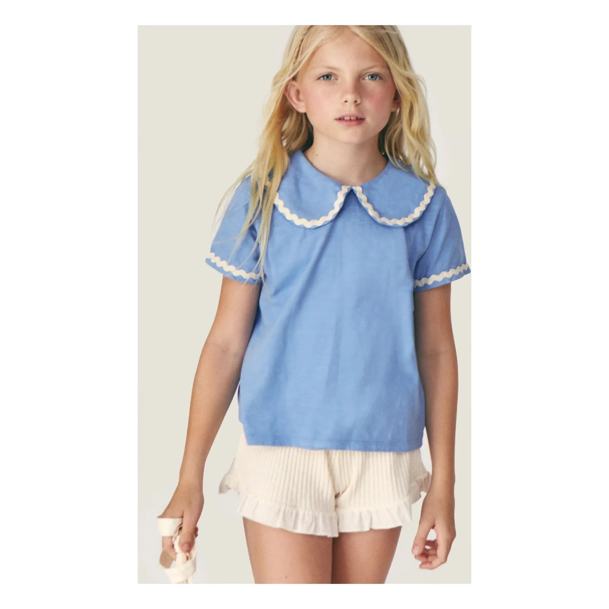 Mipounet – Odetta T-Shirt aus Bio-Baumwolle mit Claudine-Kragen | Blau