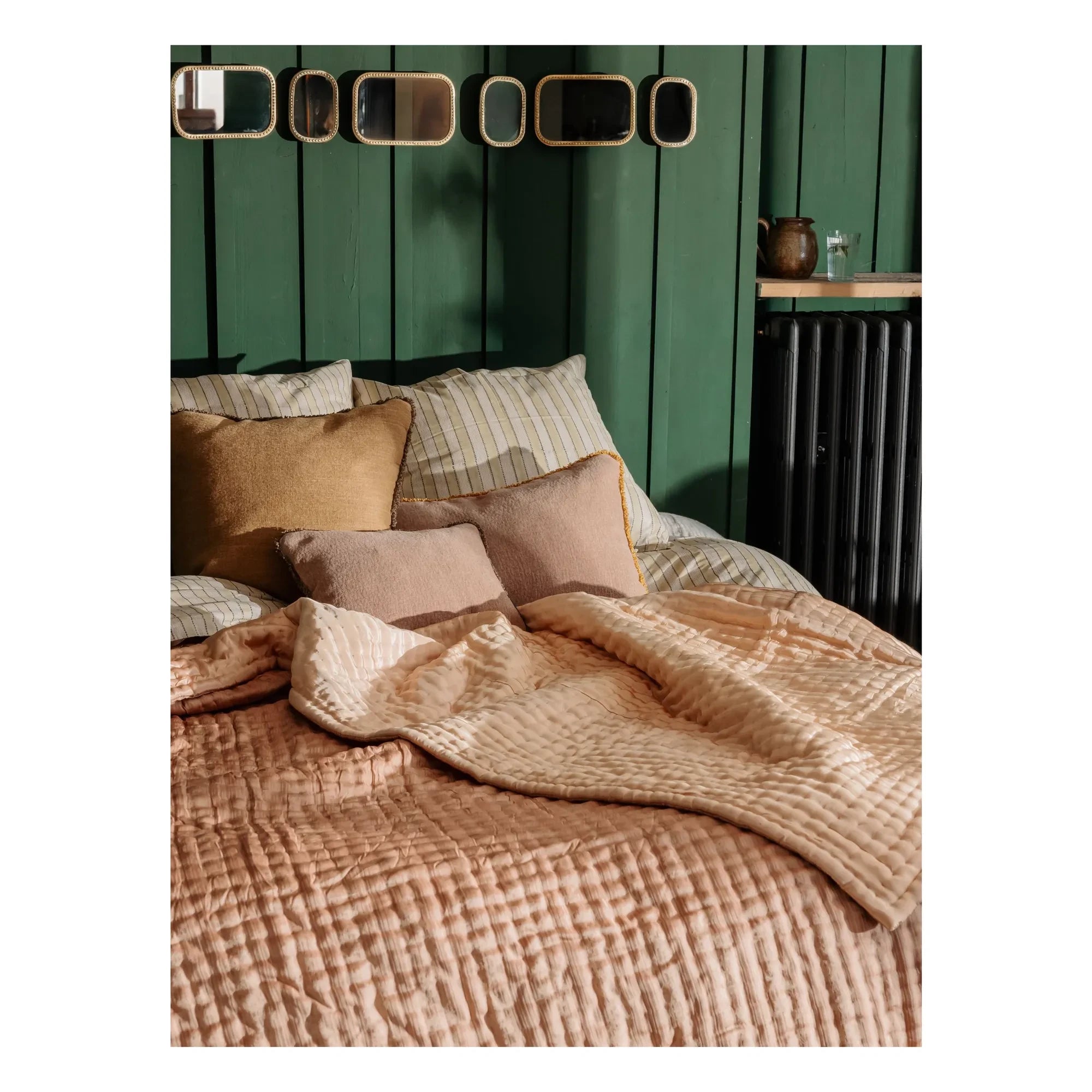 Le Monde Sauvage - Ritournelle Seiden-Tagesdecke | Blush