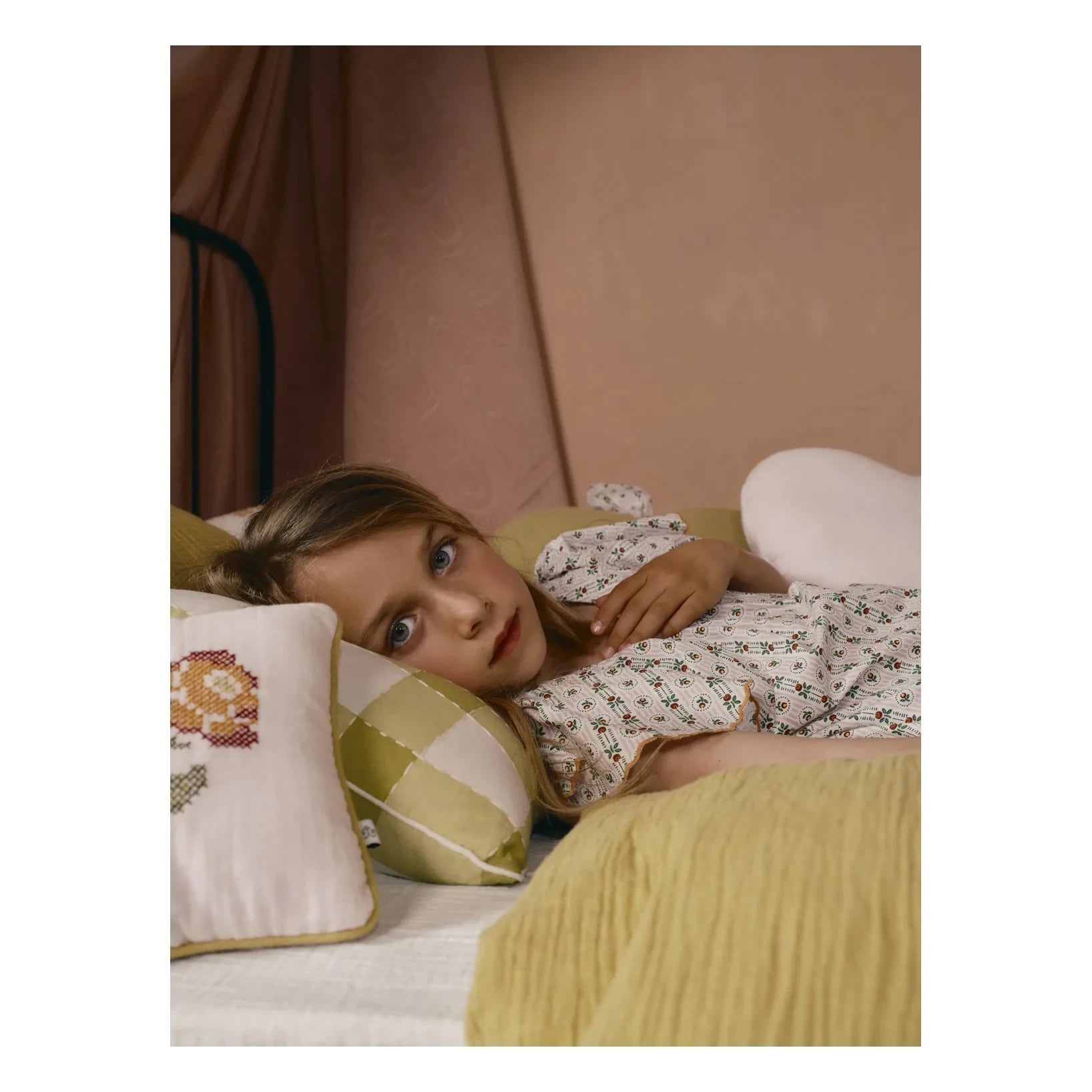 Editions Aimable - Colette gecelik | Pommette Poplin