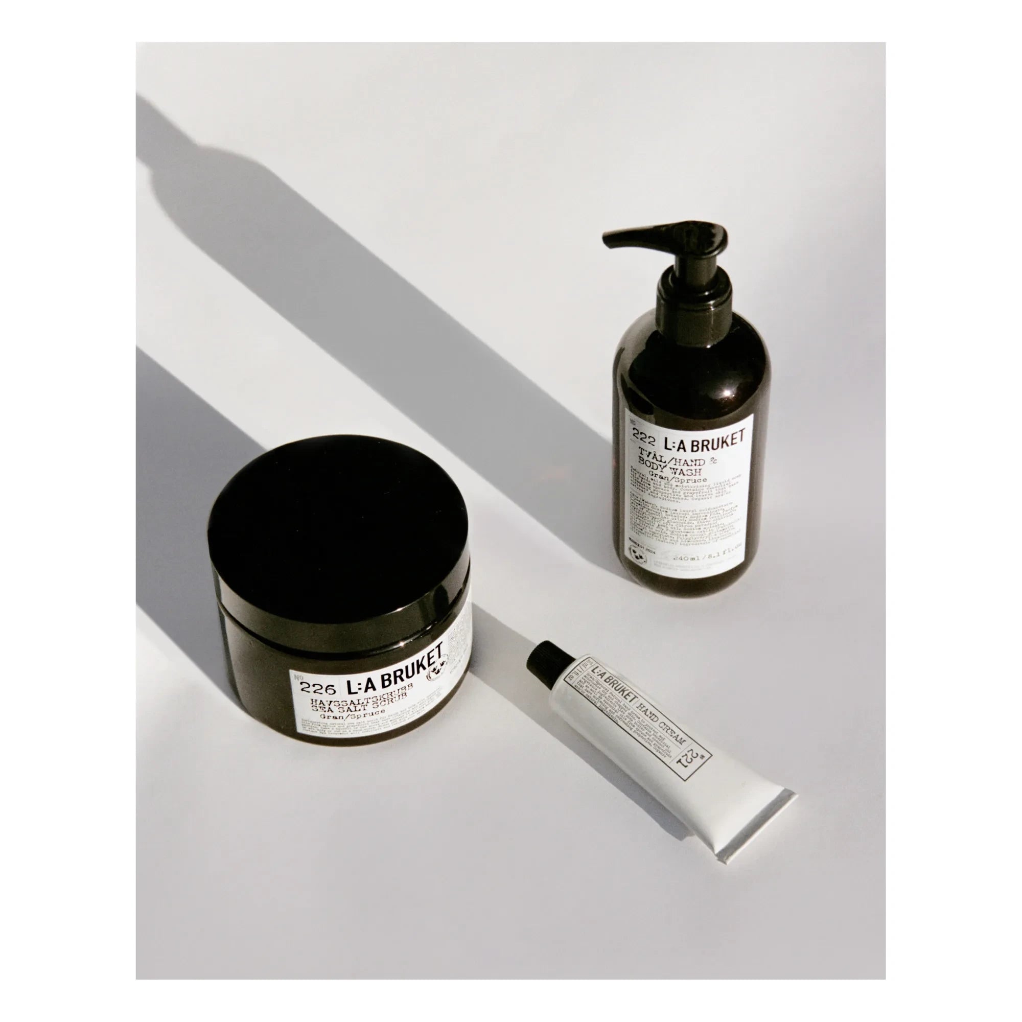 L:A BRUKET - 222 Spruce Hand- und Körperwaschgel - 450 ml