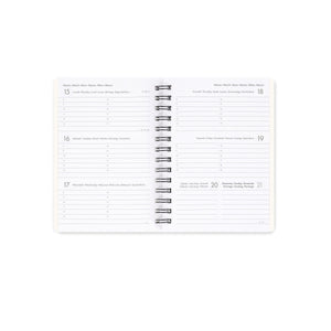 Legami - 12-Month Weekly Günlük - Küçük Spiral-Bound 2027 - Ayıcık White