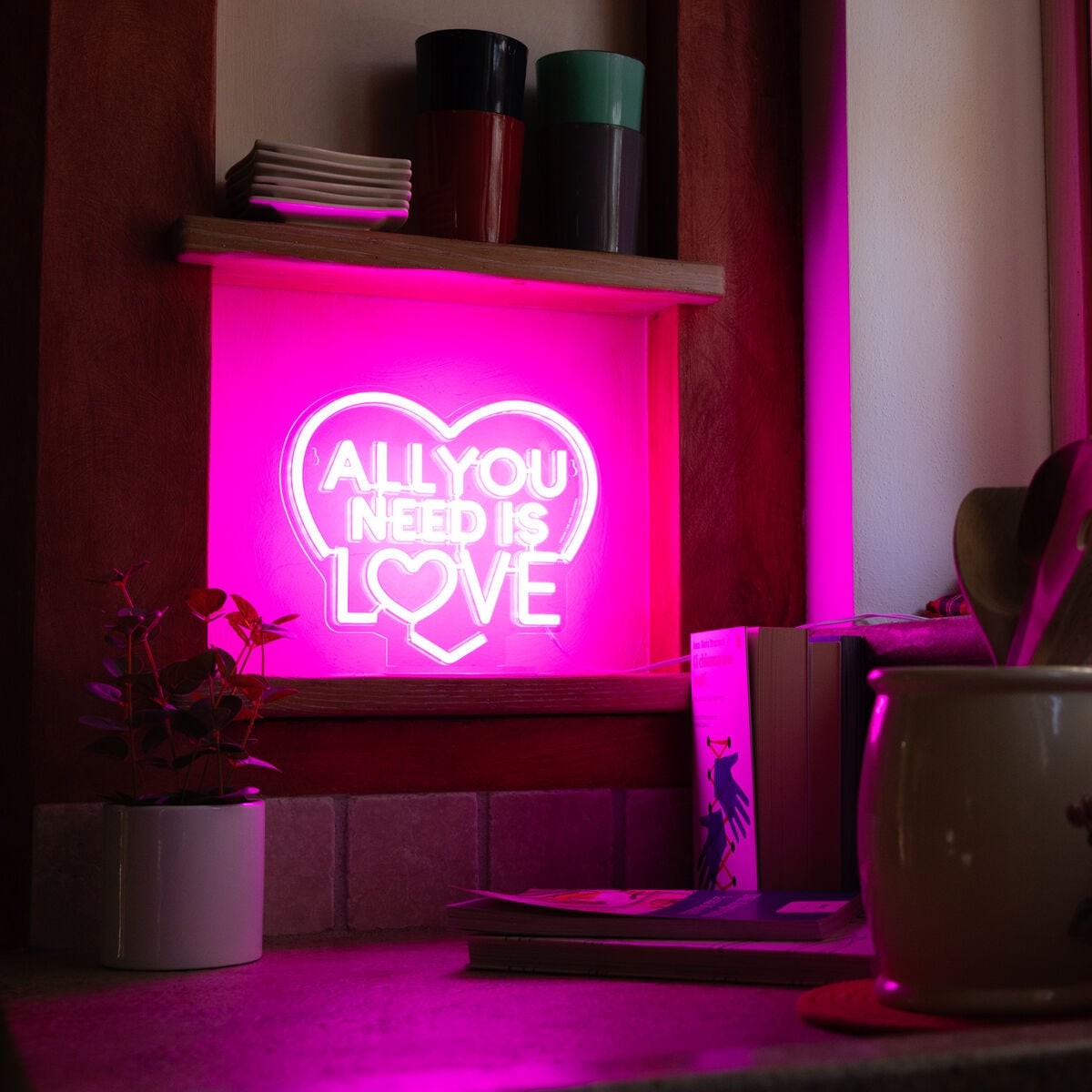 Legami - Neon Effect Led Lamp - All You Need is Aşk - It's a Sign