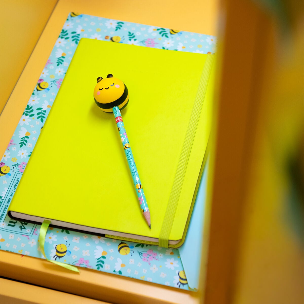 Legami - Kalem ile Squishy Bee "Be Different" - Sıkılanlar
