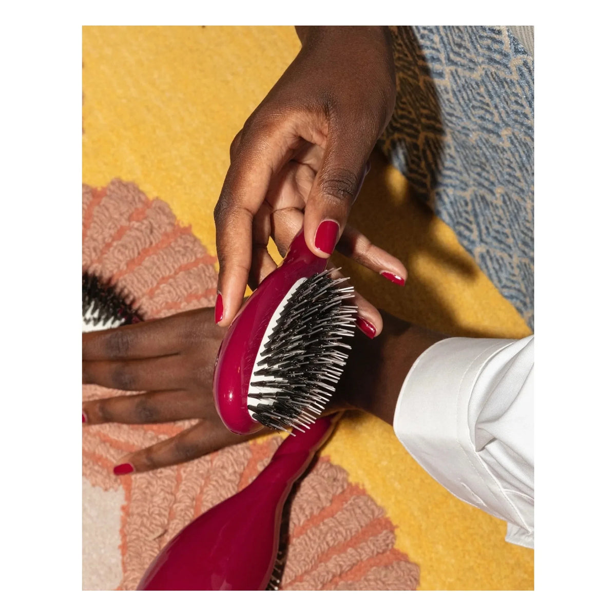 La Bonne Brosse - La Petite Brosse L'Indispensable N°02 - Pflege und Entwirren | Kirschrot