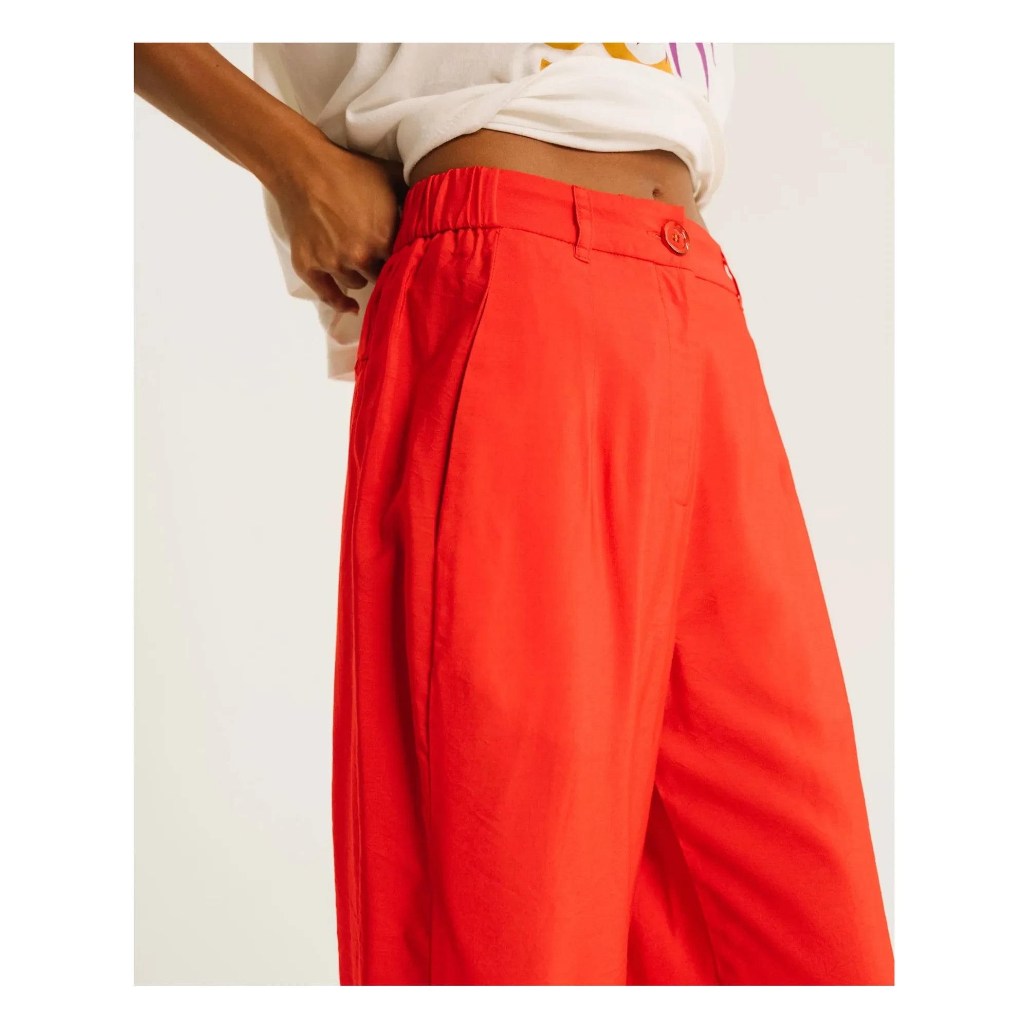 Tinsels - Emir Hose | Karbon