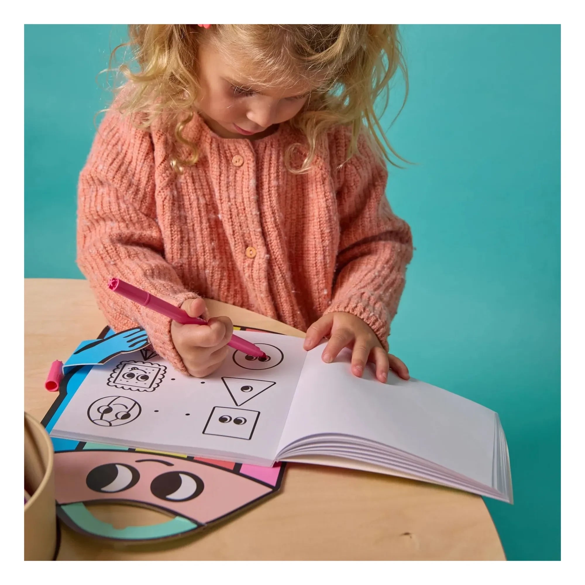 Omy - Montessori Formen Aktivitätsbuch