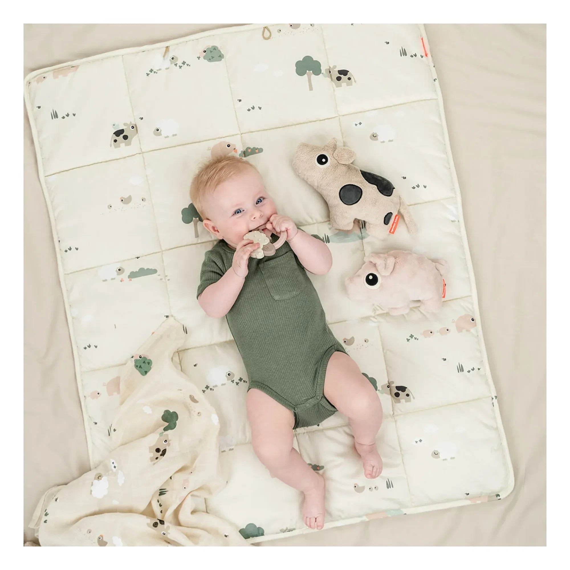 Done by deer - Tiny Farm Spielmatte | Sand