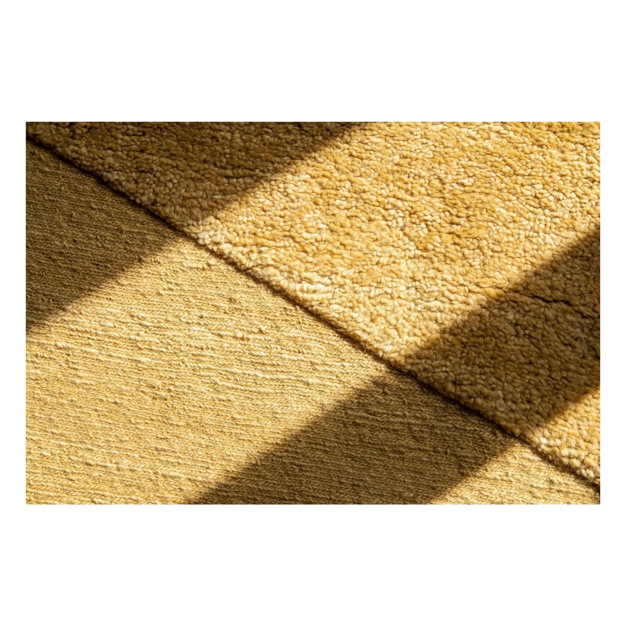 Nanimarquina - Abgewinkelter Teppich | Amber