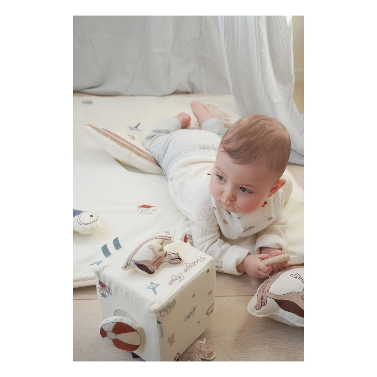 Cam Cam - Aktivitätswürfel Vintage Toys | Beige