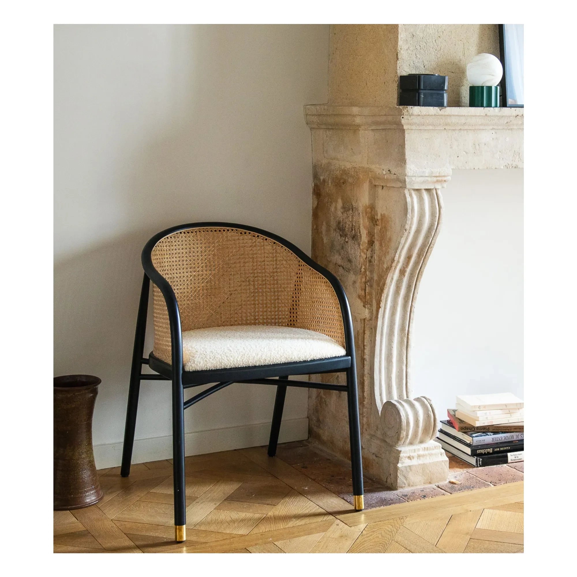 The Socialite Family - Cavalo Cane Sessel aus Buche und Bouclé-Wolle | Creme