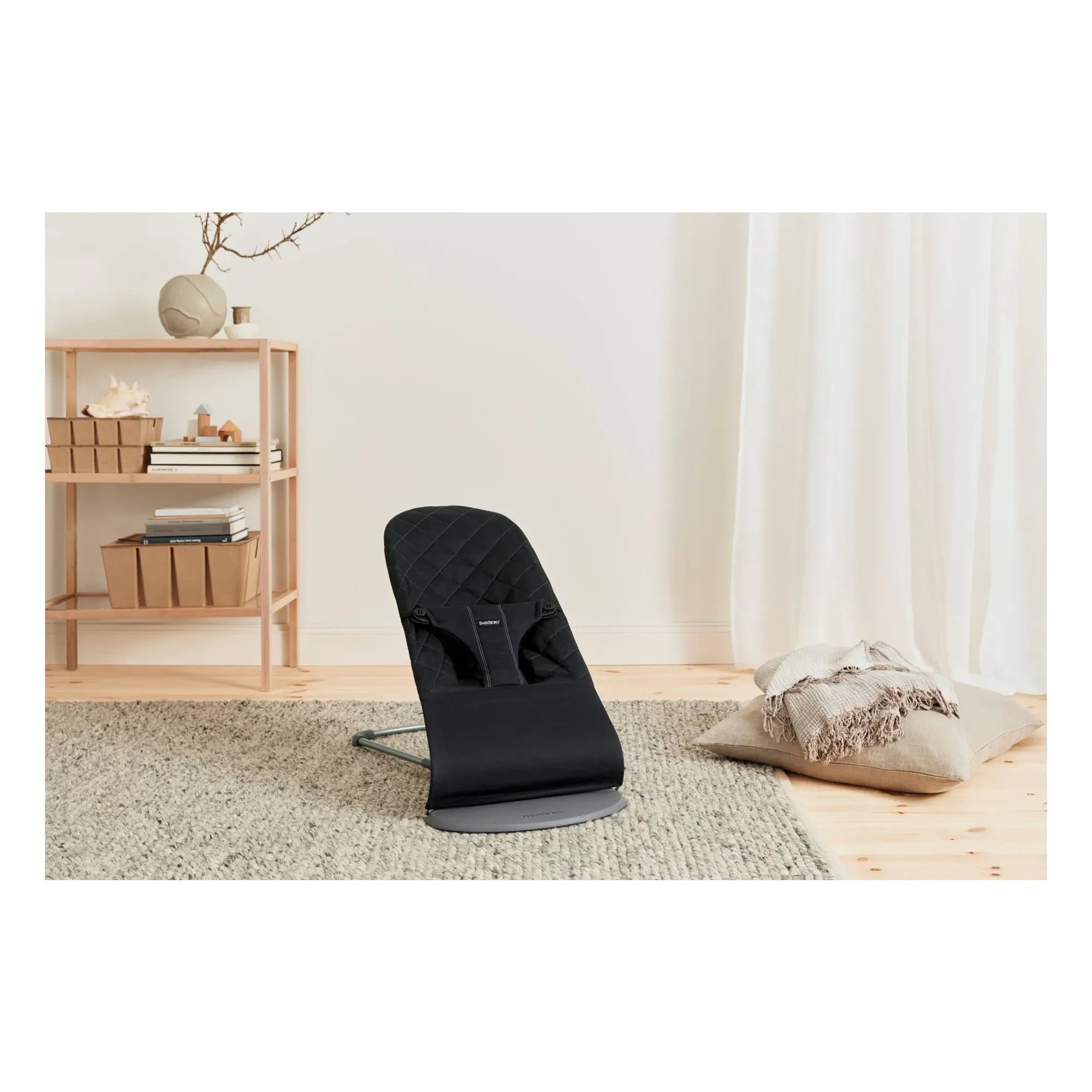 BabyBjörn - Gesteppter Baumwoll-Bliss Babysitter | Schwarz
