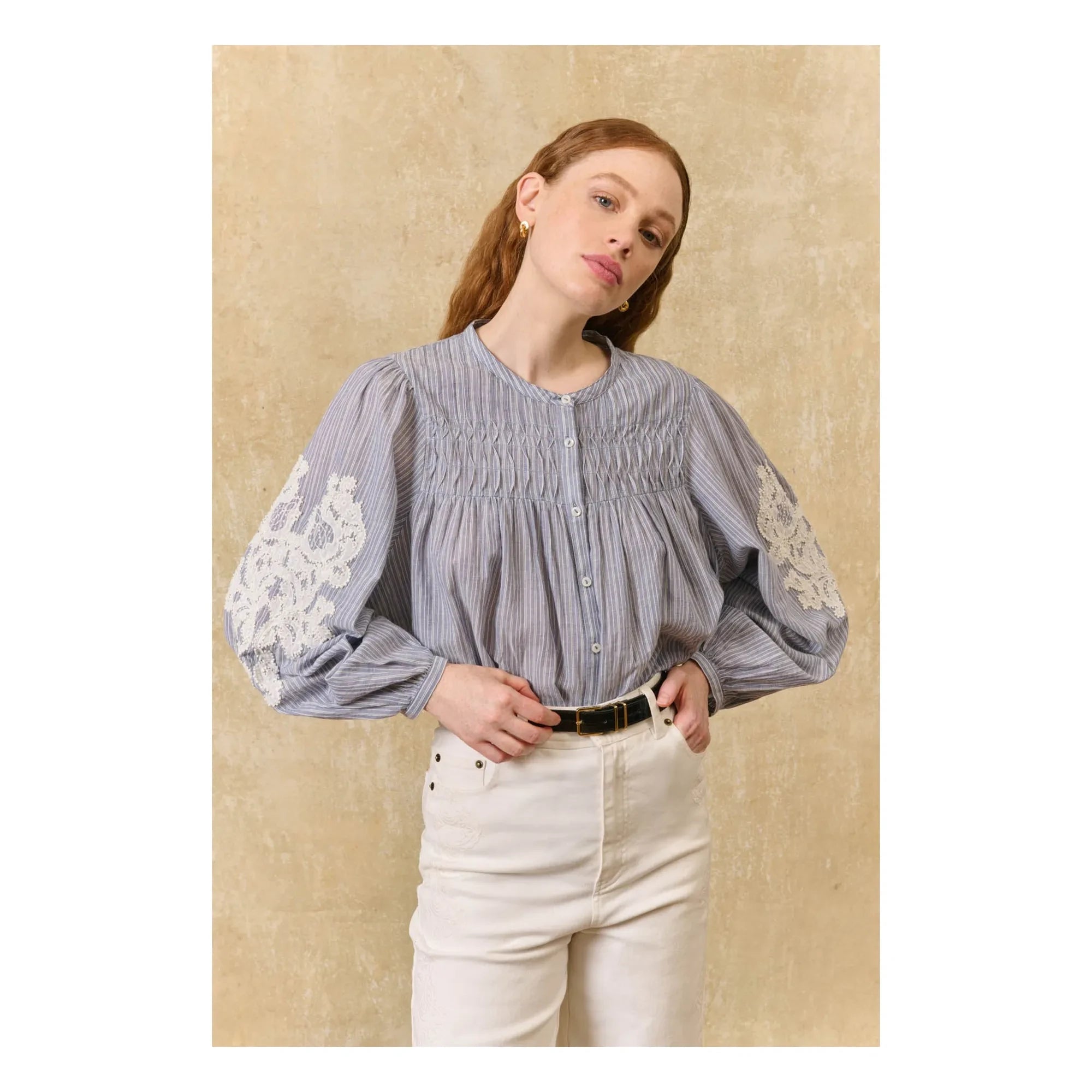 Louise Misha - Jally Gestreifte Bluse aus Bio-Baumwolle | Blau