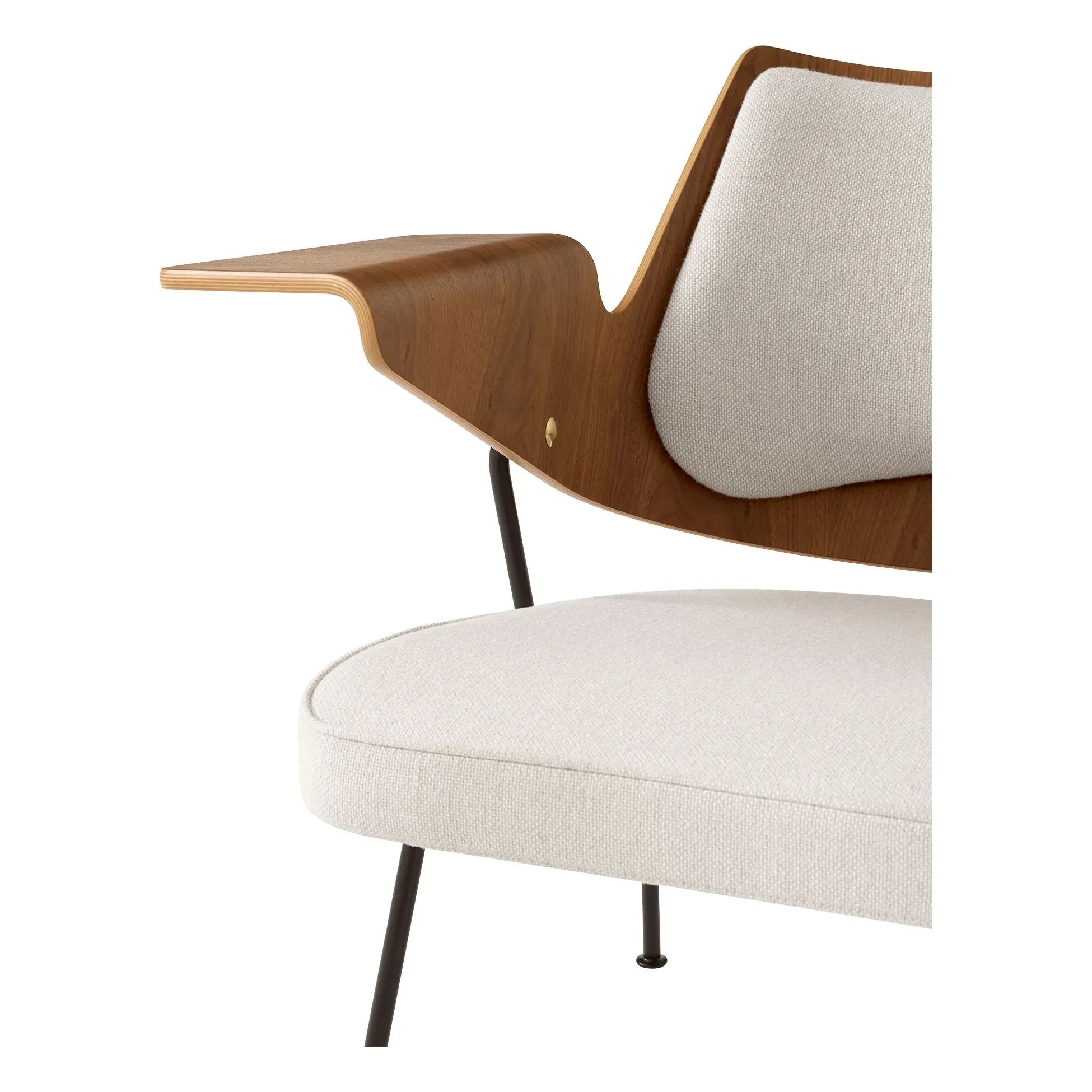 & Tradition - RD8 lounge chair, Robin Day | Hellgrau